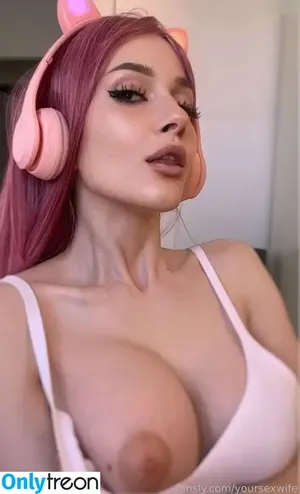  nude photo #0001