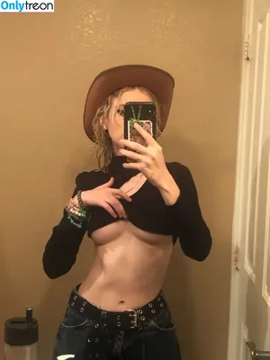 bug.universe / bugszxxx nude photo #0008