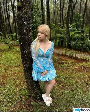 Bulebarbie_official / Dasha Gartman nude photo #0048