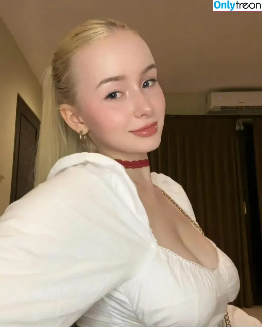 Bulebarbie_official nude photo #0049 (Dasha Gartman)