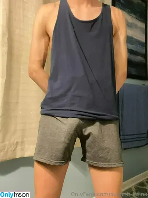 bulging_twunk / awkwardbulging фото голая #0015