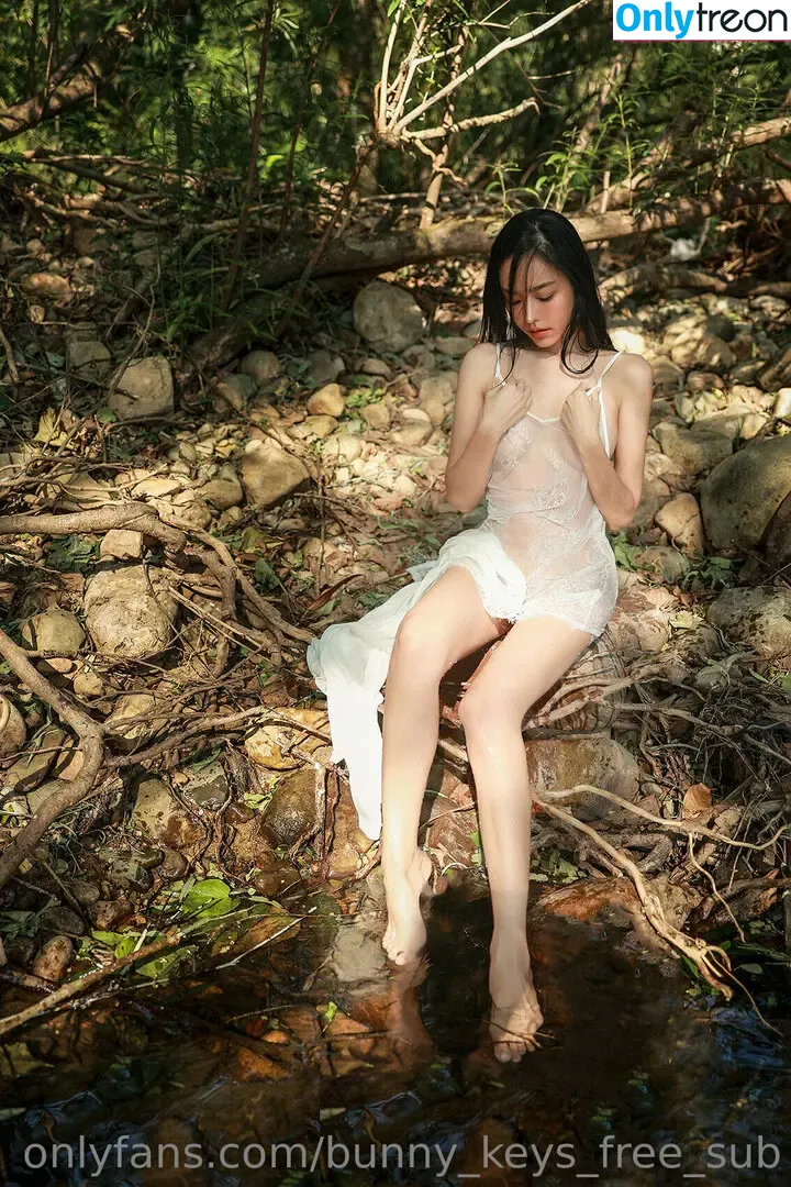 bunny_keys_free_sub nude photo #0018 (fb_0296)
