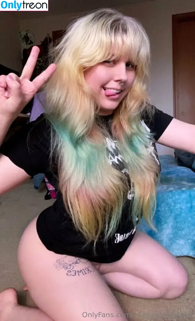 bunny.rainbow69 nude photo #0321 (tatted_skittlez_69)