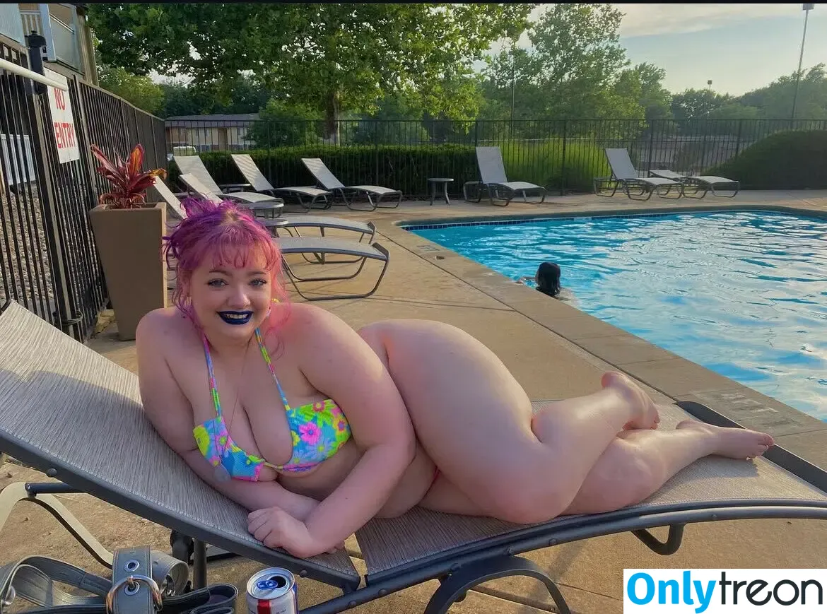 BunnyBiddies nude photo #0038 (MadsReynolds / breezybee)