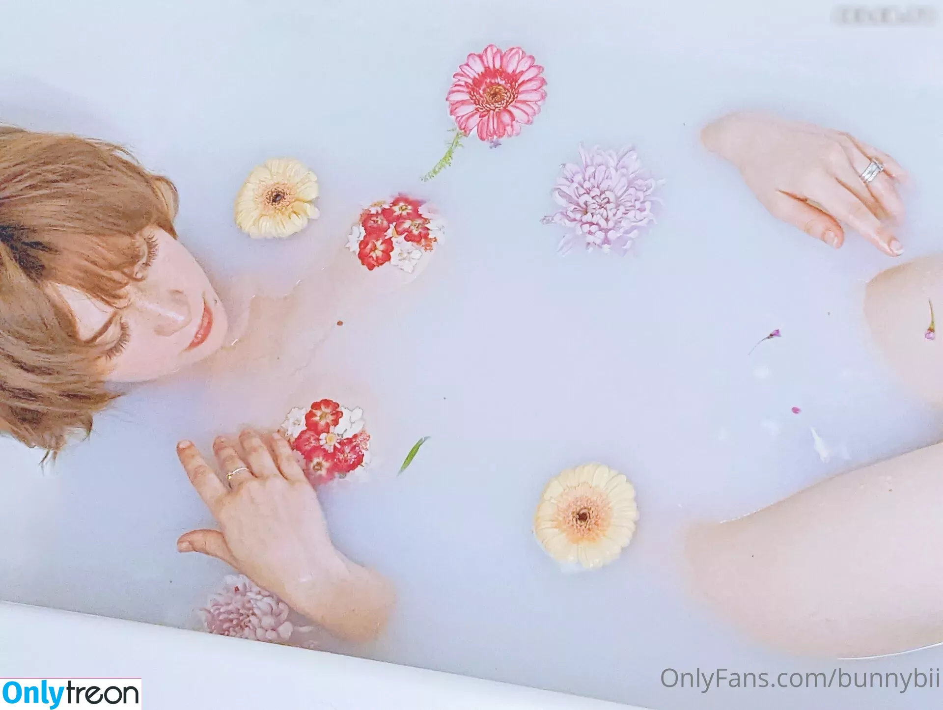 BunnyBii голая photo #0086 (BunnyBii)