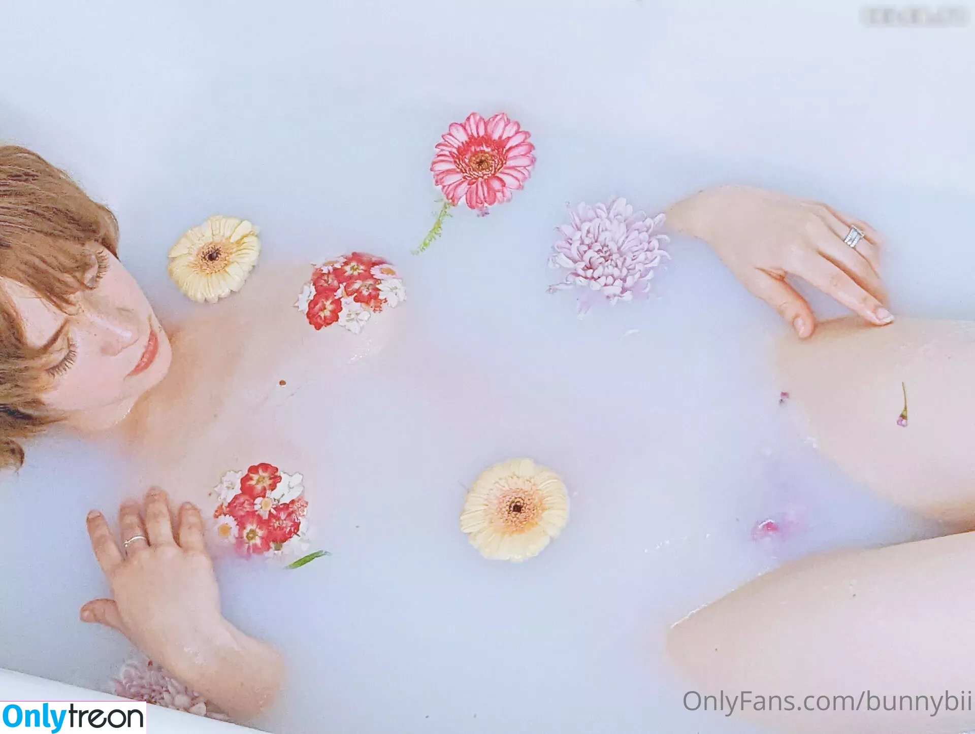 BunnyBii nude photo #0098 (BunnyBii)