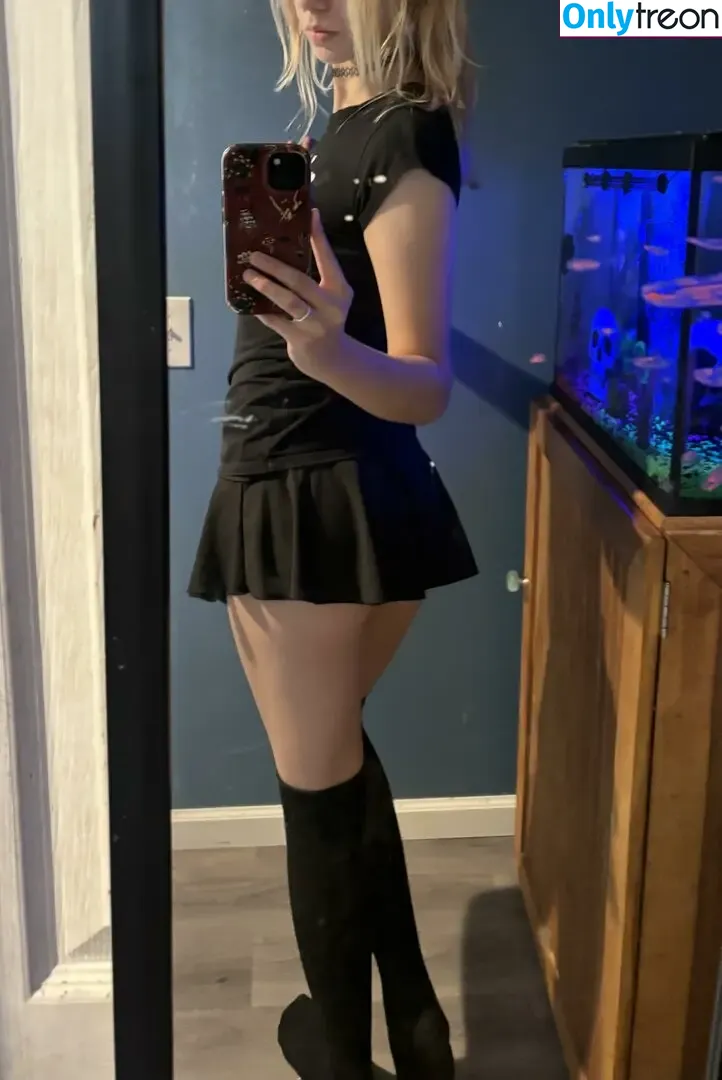 bunnygrlaj nude photo #0008 (Heart_shapedboots)