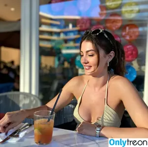 Burcu Özberk / Burcu Ozberk / burcuozberk nude photo #0025