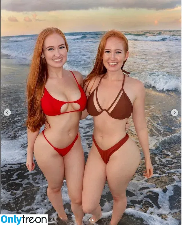 Burinski Twins голая photo #0002 (Ashley e Kayley / Gêmeas Burinski / ashleyburinski)