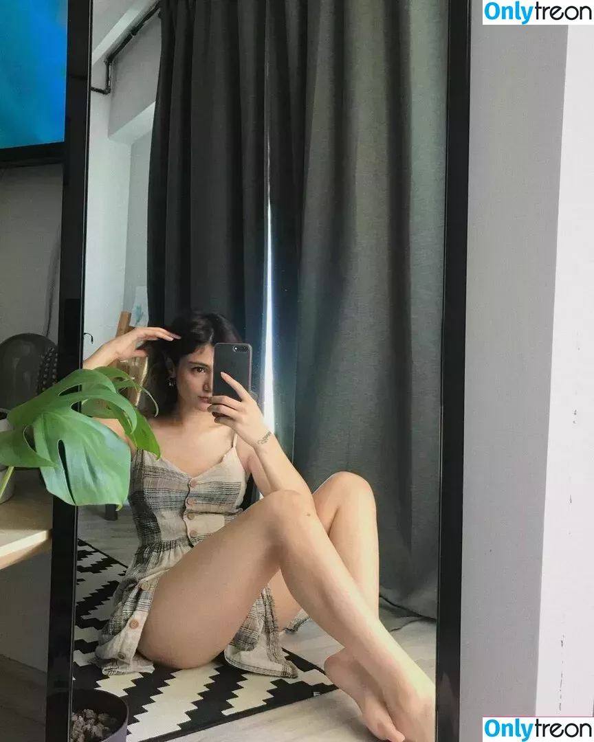 Buse Yılmaz голая photo #0003 (buseeylmaz97 / buseeylmz97)