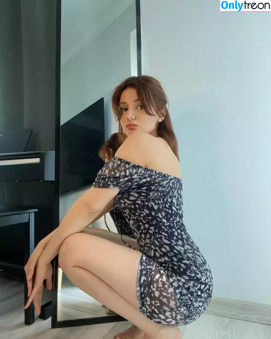 Buse Yılmaz nude photo #0019 (buseeylmaz97 / buseeylmz97)