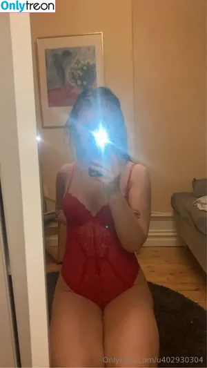  nude photo #0004