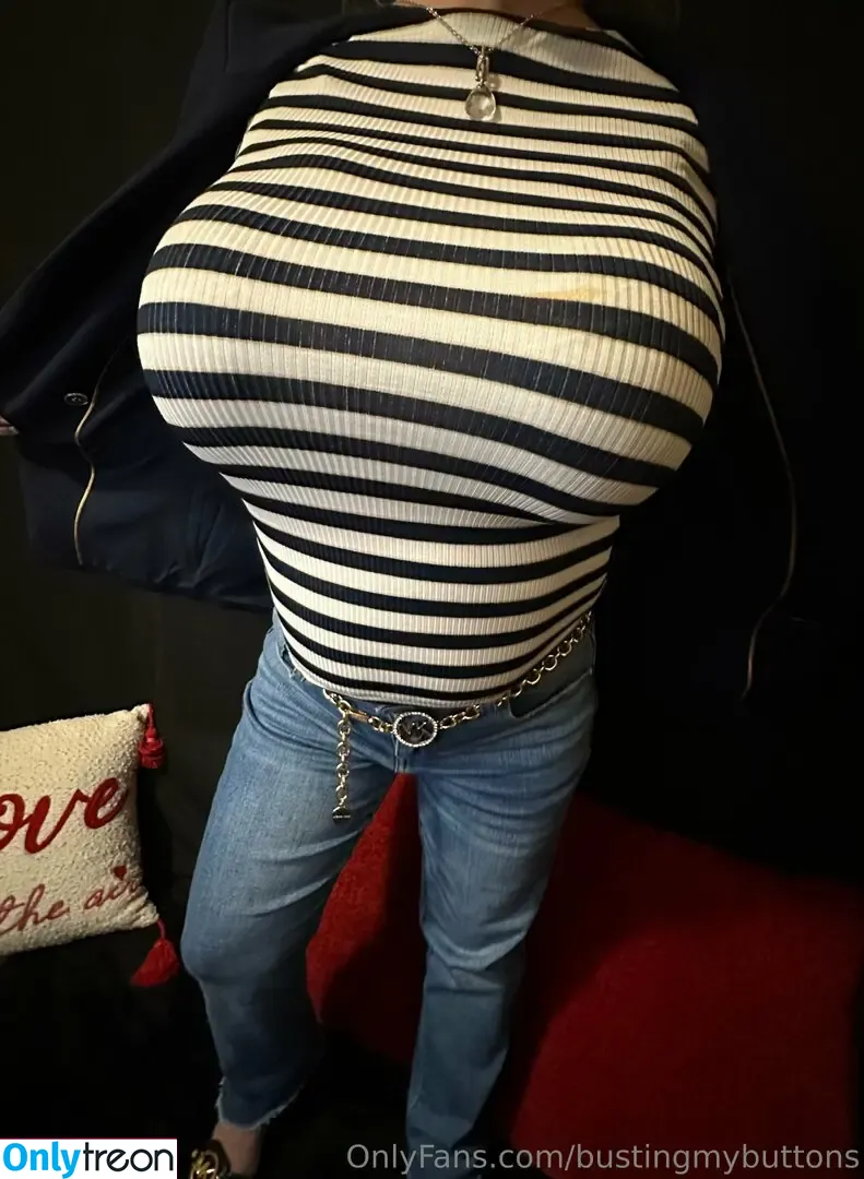 BustingMyButtons nude photo #0559 (BustingMyButtons)