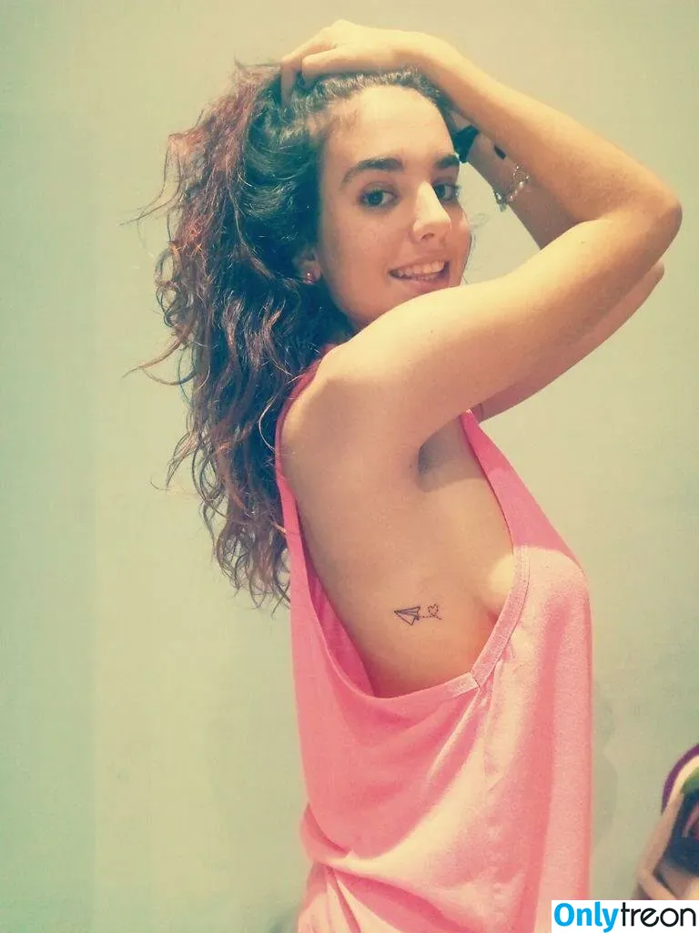 Busty_Love Aka NatalyLove nude photo #0002 (F25 Spanish / busty_lovex / mrsnatalylove)