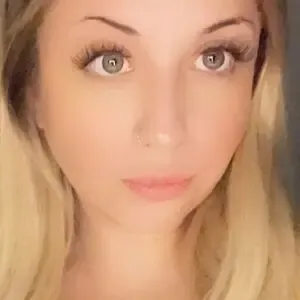 bustyblondegamer / the_busty_blondie фото голая #0040