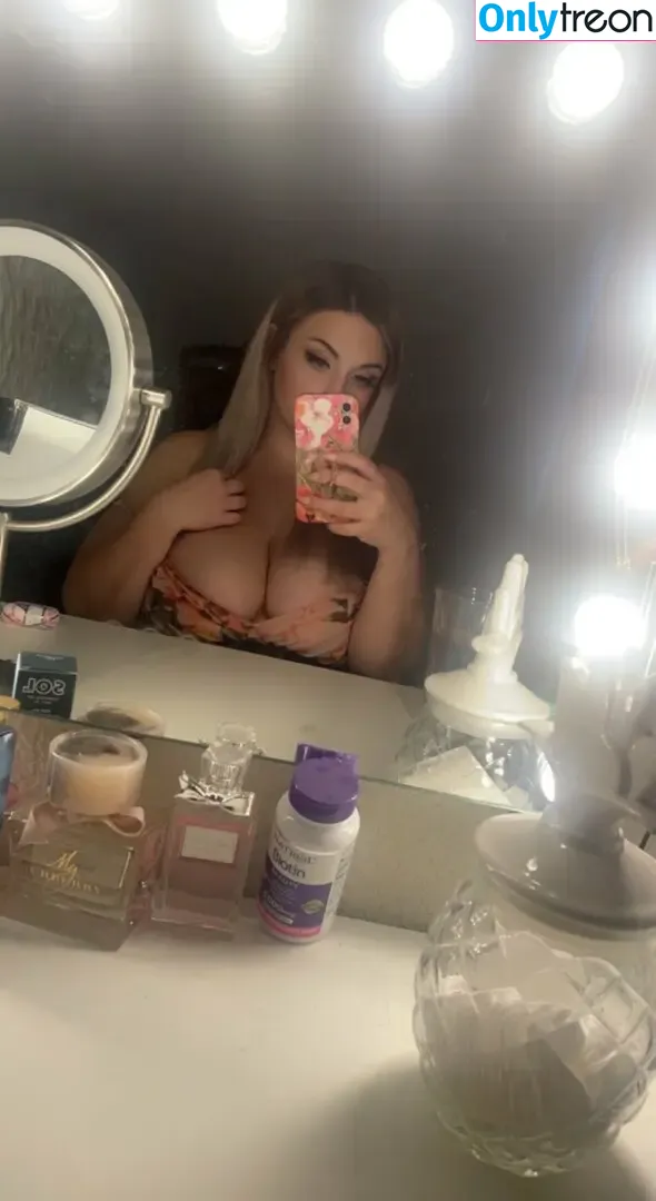 bustyblondegamer голая photo #0020 (the_busty_blondie)