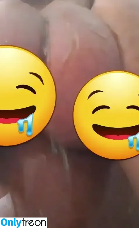 Bustymalone nude photo #0012 (busty_malone_)
