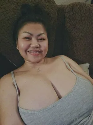 bustythaigirlx / bustythaigirlxx фото голая #0064
