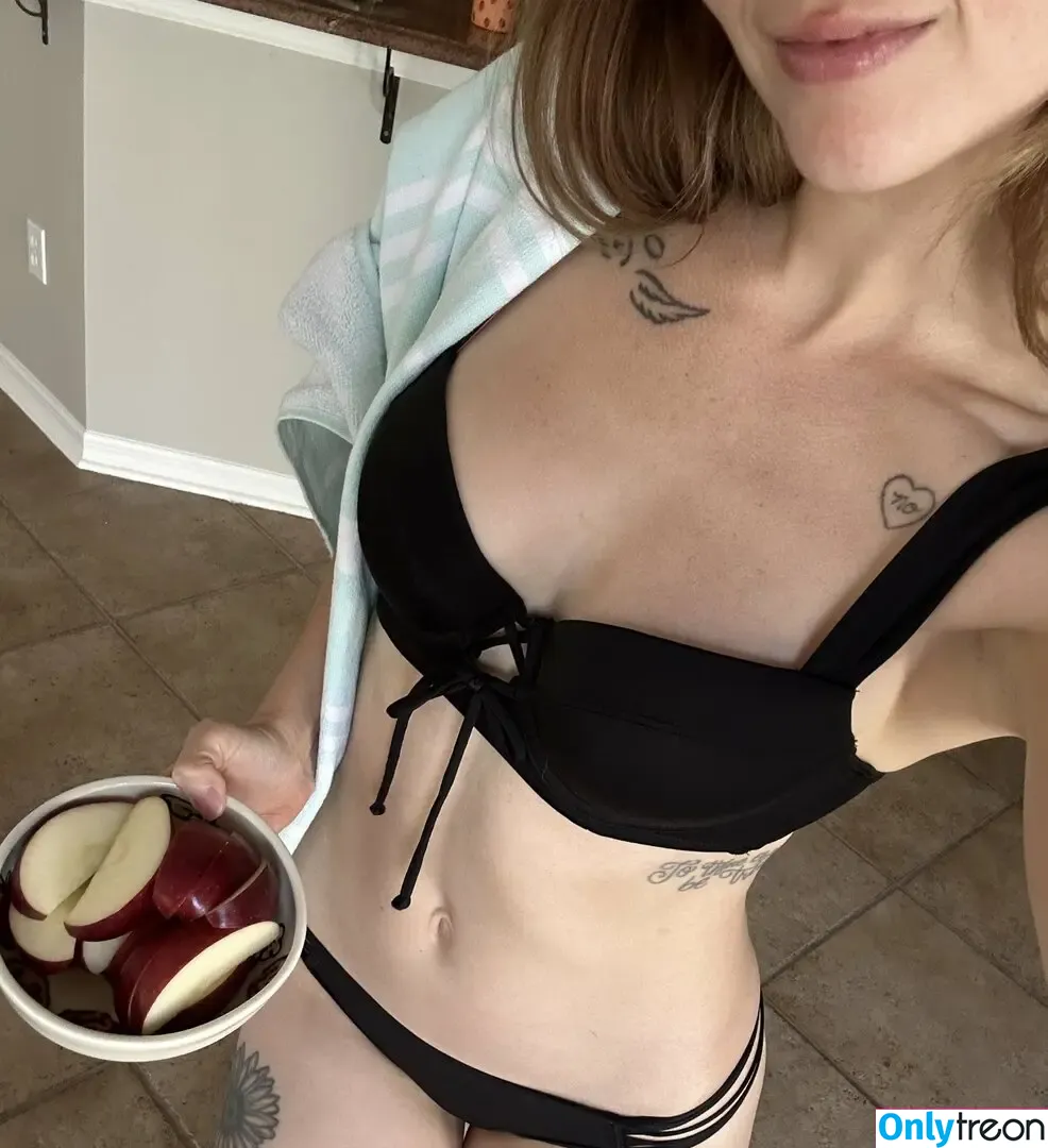 Busy B ASMR голая photo #2069 (busybasmr)