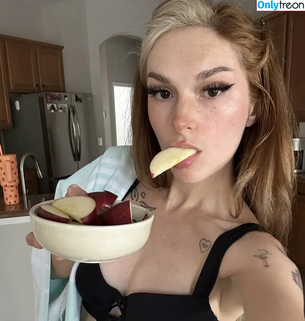 Busy B ASMR голая photo #2070 (busybasmr)