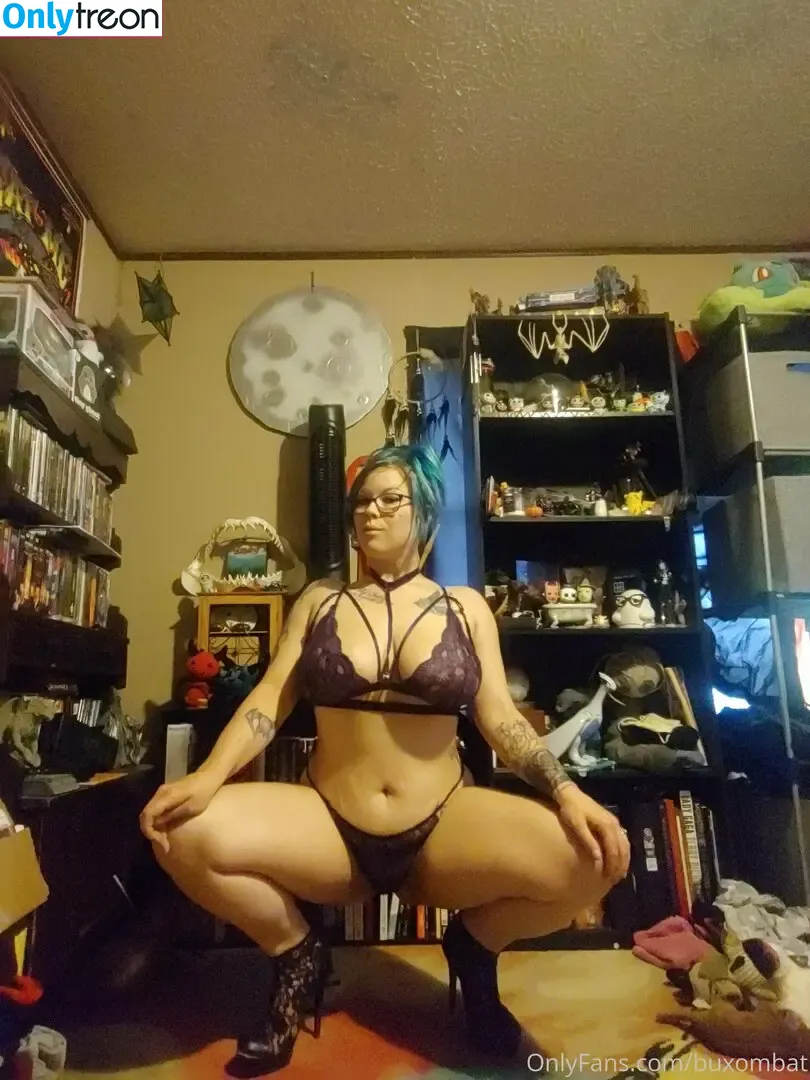 buxombat nude photo #0037 (buxombambi)