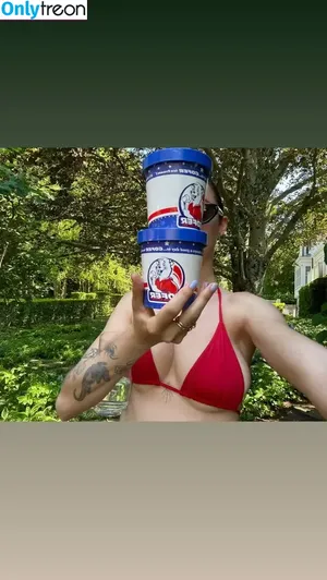 c.millierock / kombucha_shawty nude photo #0097