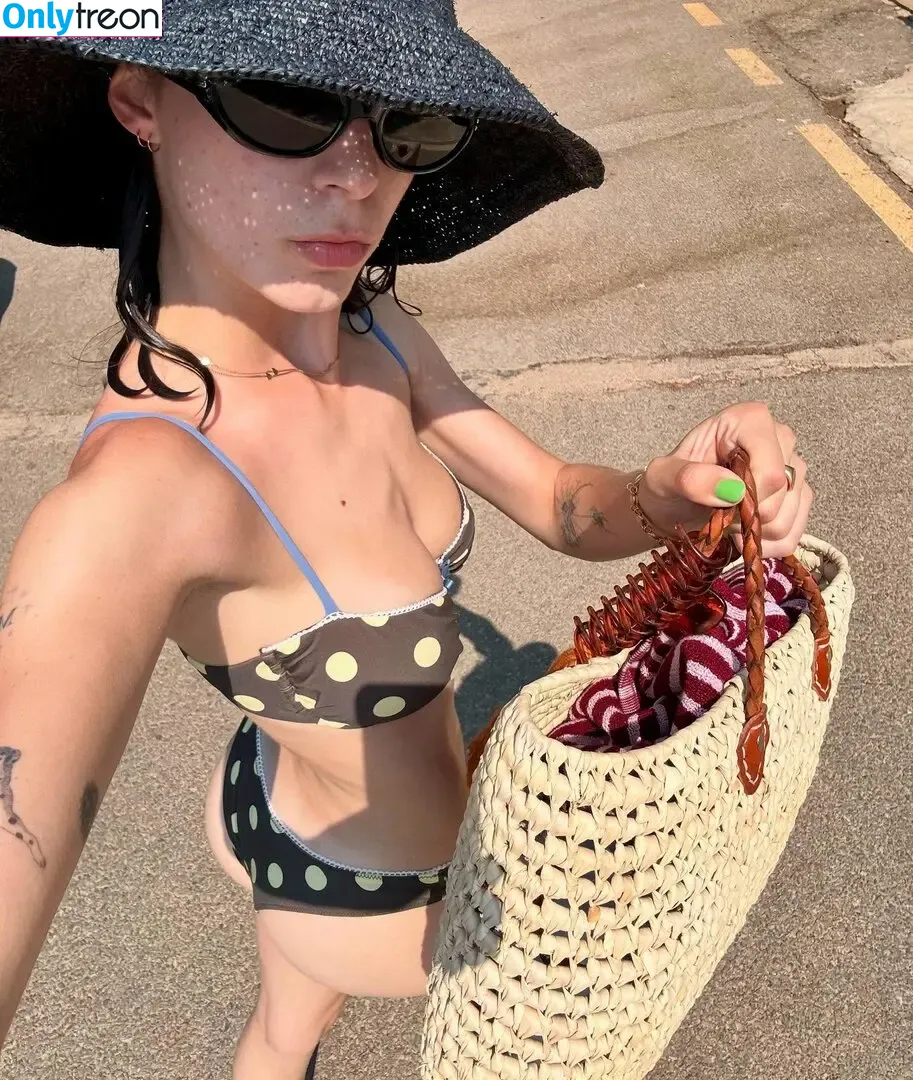c.millierock nude photo #0104 (kombucha_shawty)