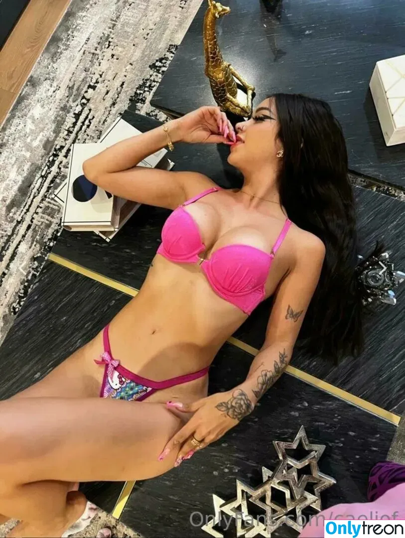 Caeli голая photo #0009 (Caelike / Caeliyt / caeliexclusive)