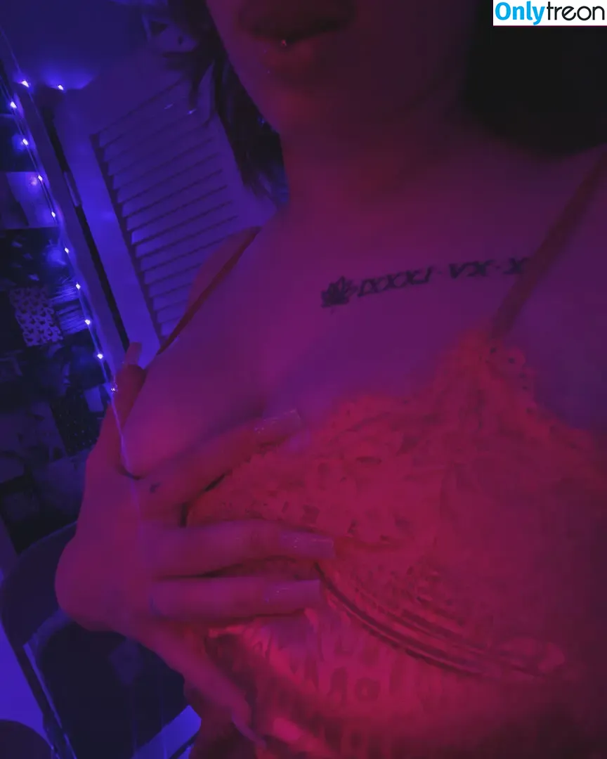 Caiidenn nude photo #0034 (Caiden / caicaii)
