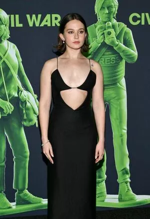 Cailee Spaeny / caileespaeny nude photo #0081