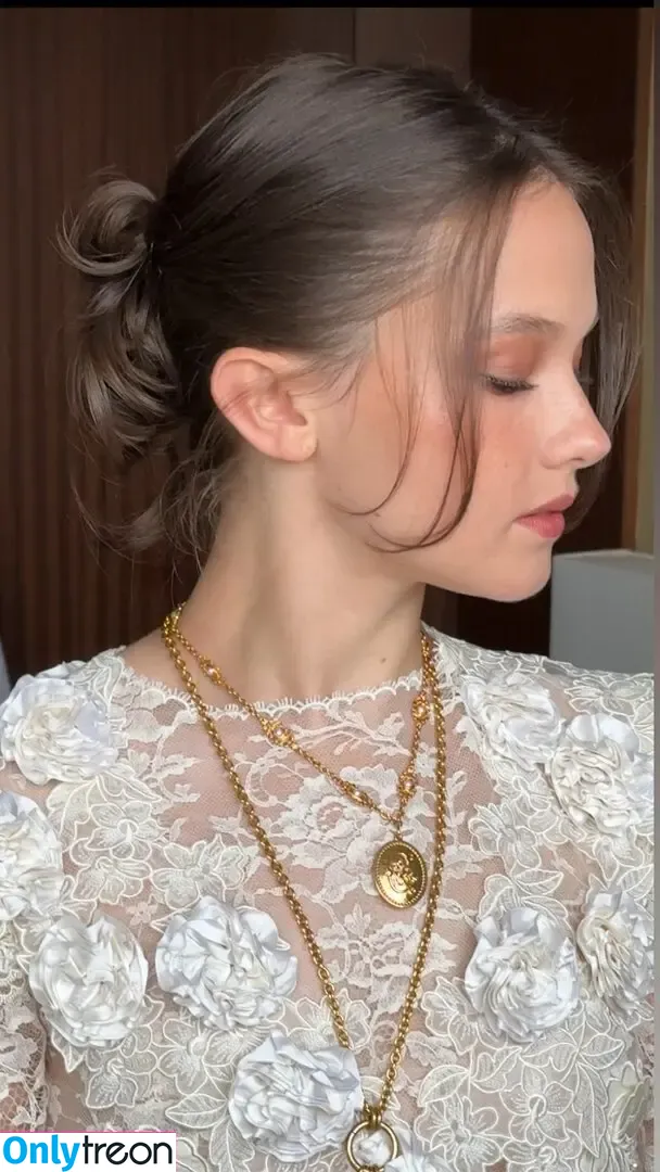 Cailee Spaeny голая photo #0743 (caileespaeny)