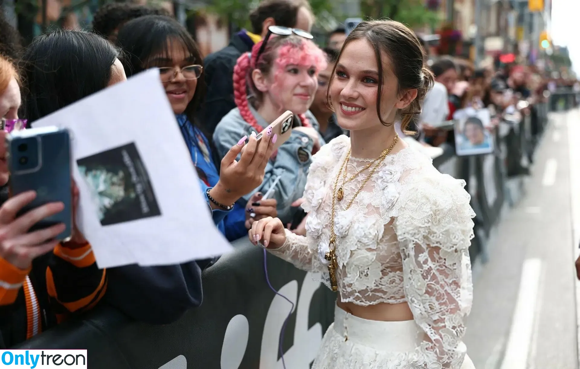 Cailee Spaeny голая photo #0747 (caileespaeny)