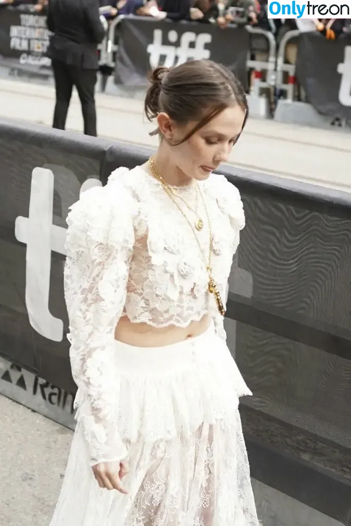 Cailee Spaeny nude photo #0755 (caileespaeny)