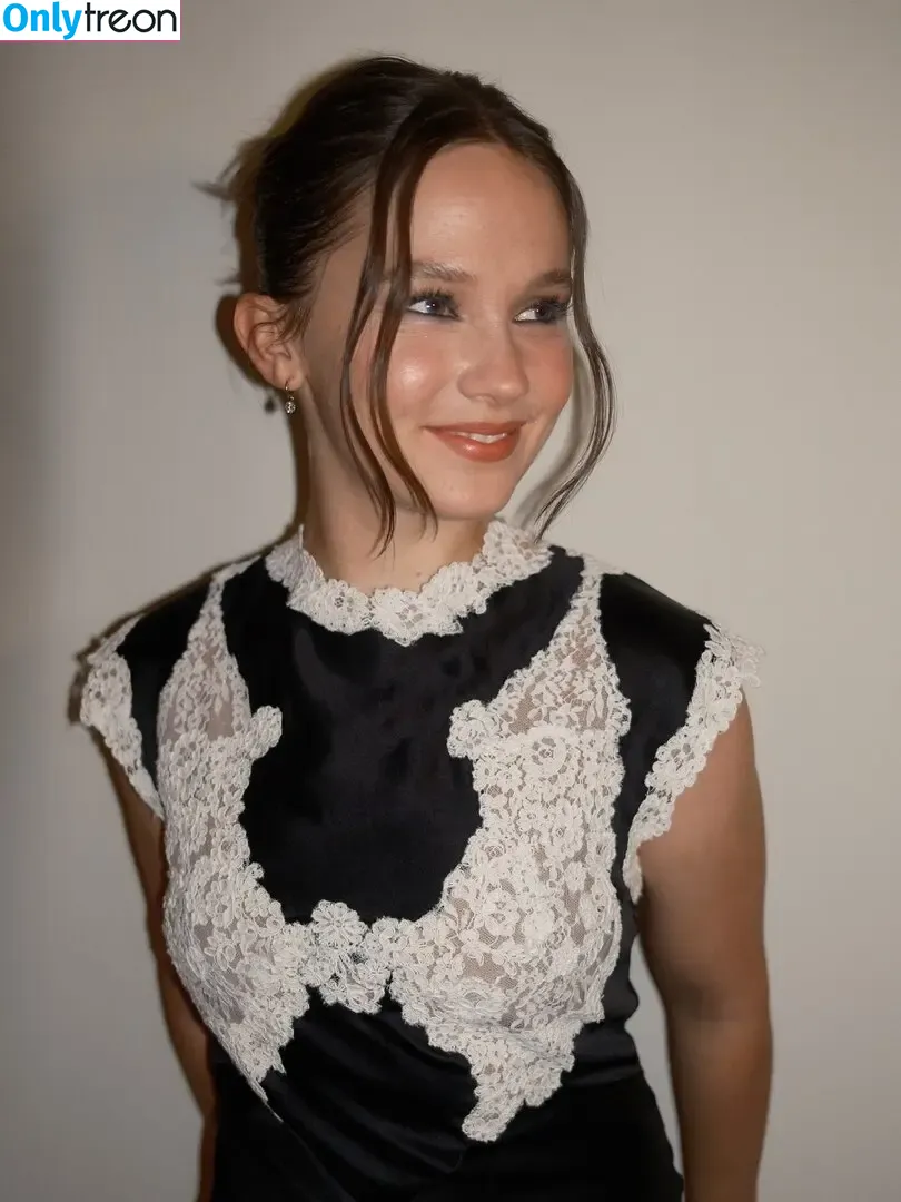 Cailee Spaeny nude photo #0783 (caileespaeny)
