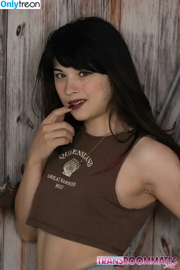 Caileykatts nude photo #0155 (Caileyanne / Caillazy / deviantr)