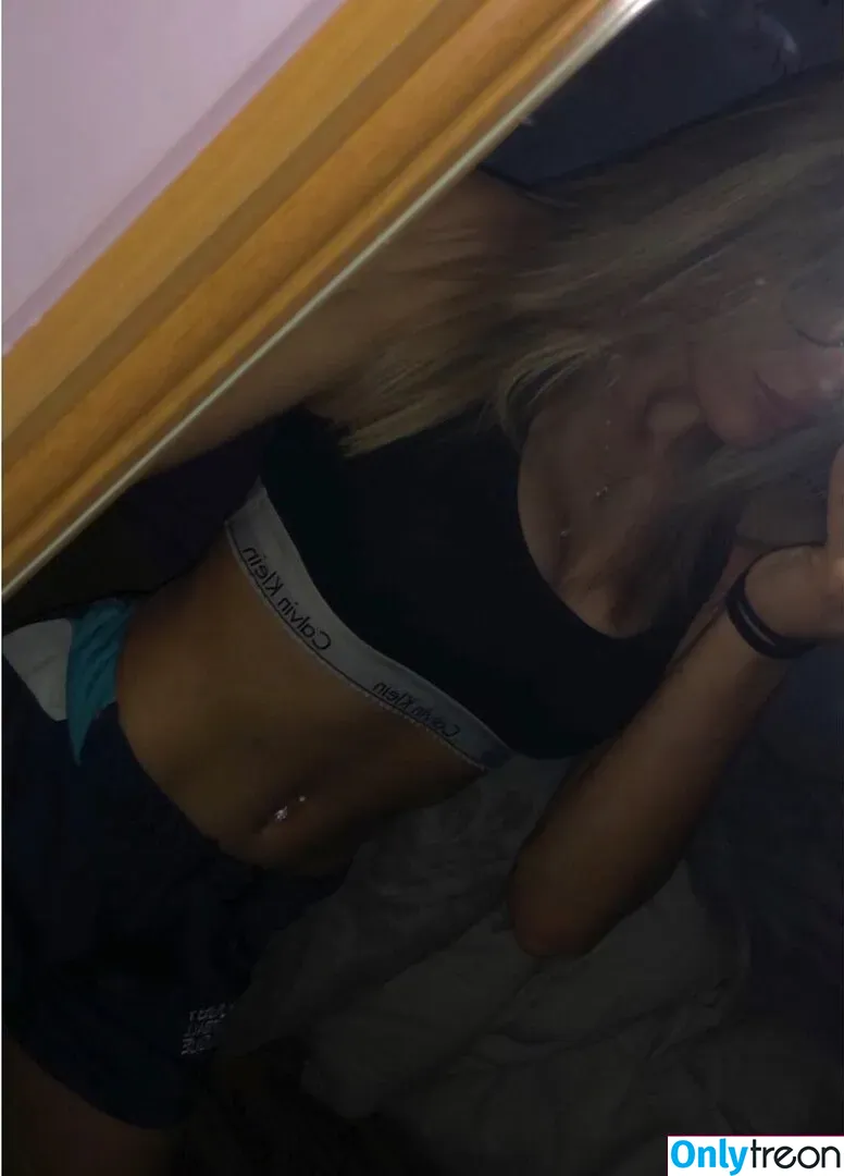 Caitlin Beevers голая photo #0004 (CaitlinBeevers1 / caitb.1)