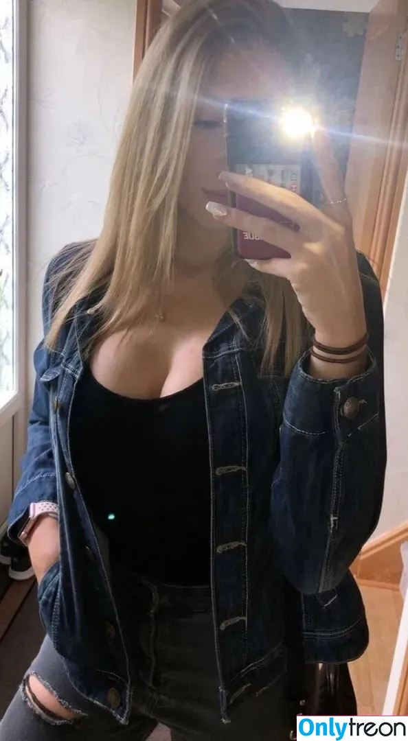 Caitlin Beevers голая photo #0007 (CaitlinBeevers1 / caitb.1)