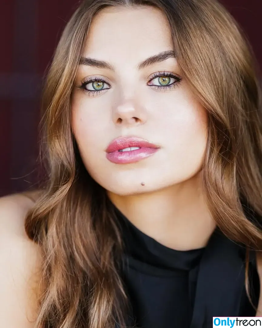 Caitlin Carmichael голая photo #0096 (caitlincarmichael)
