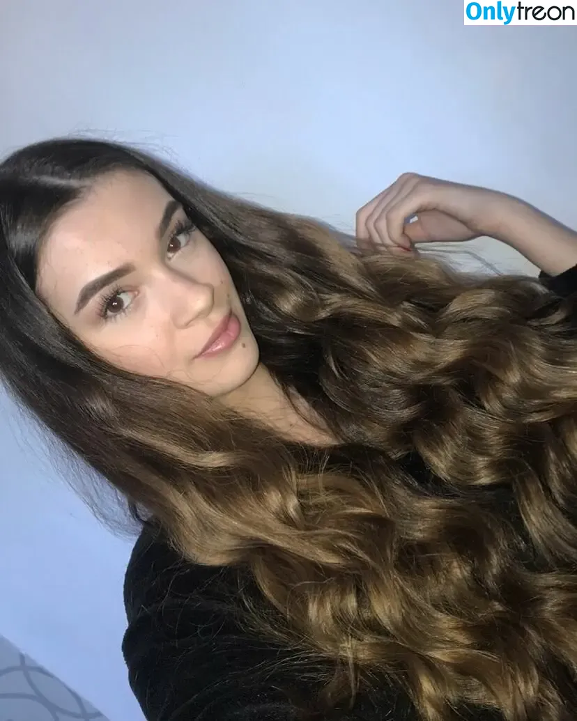 Caitlin Hughes голая photo #0032 (cait_hughess / caitlin50950791 / kaitshughesx)