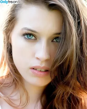 Caitlin McSwain / caitlindmcswain nude photo #0488