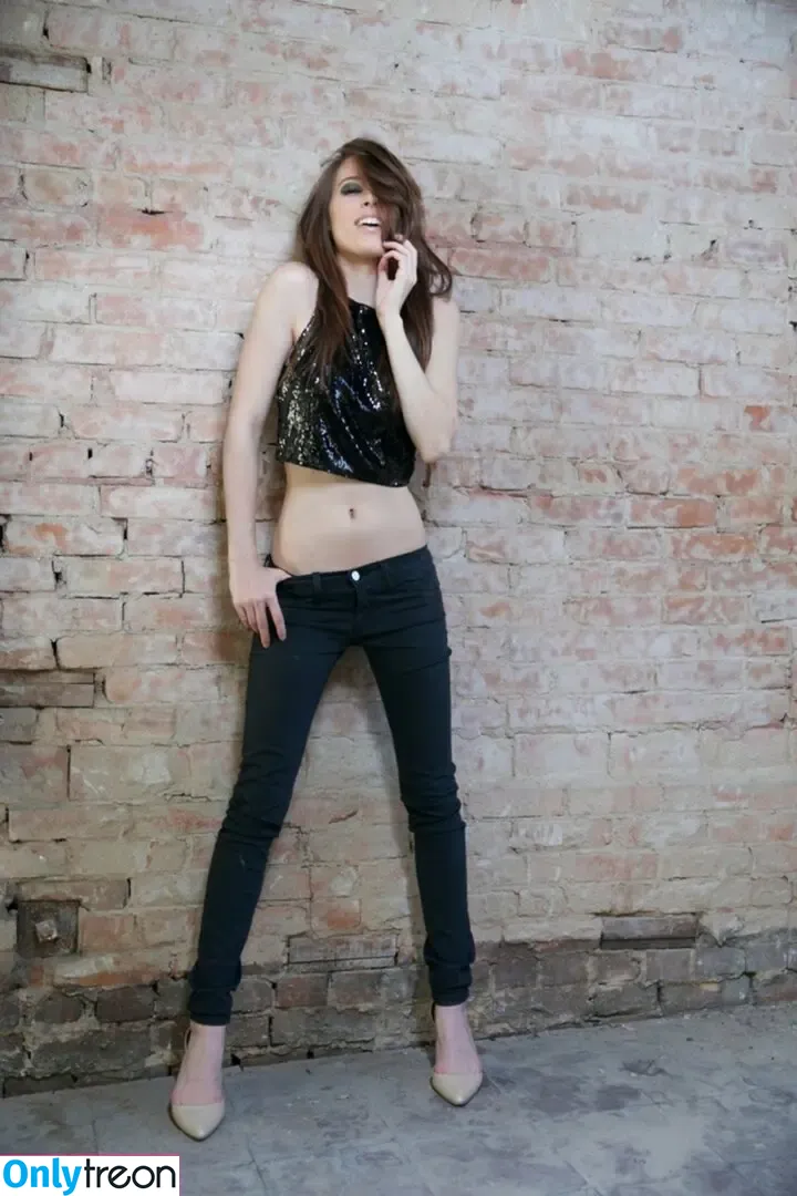 Caitlin McSwain голая photo #0534 (caitlindmcswain)