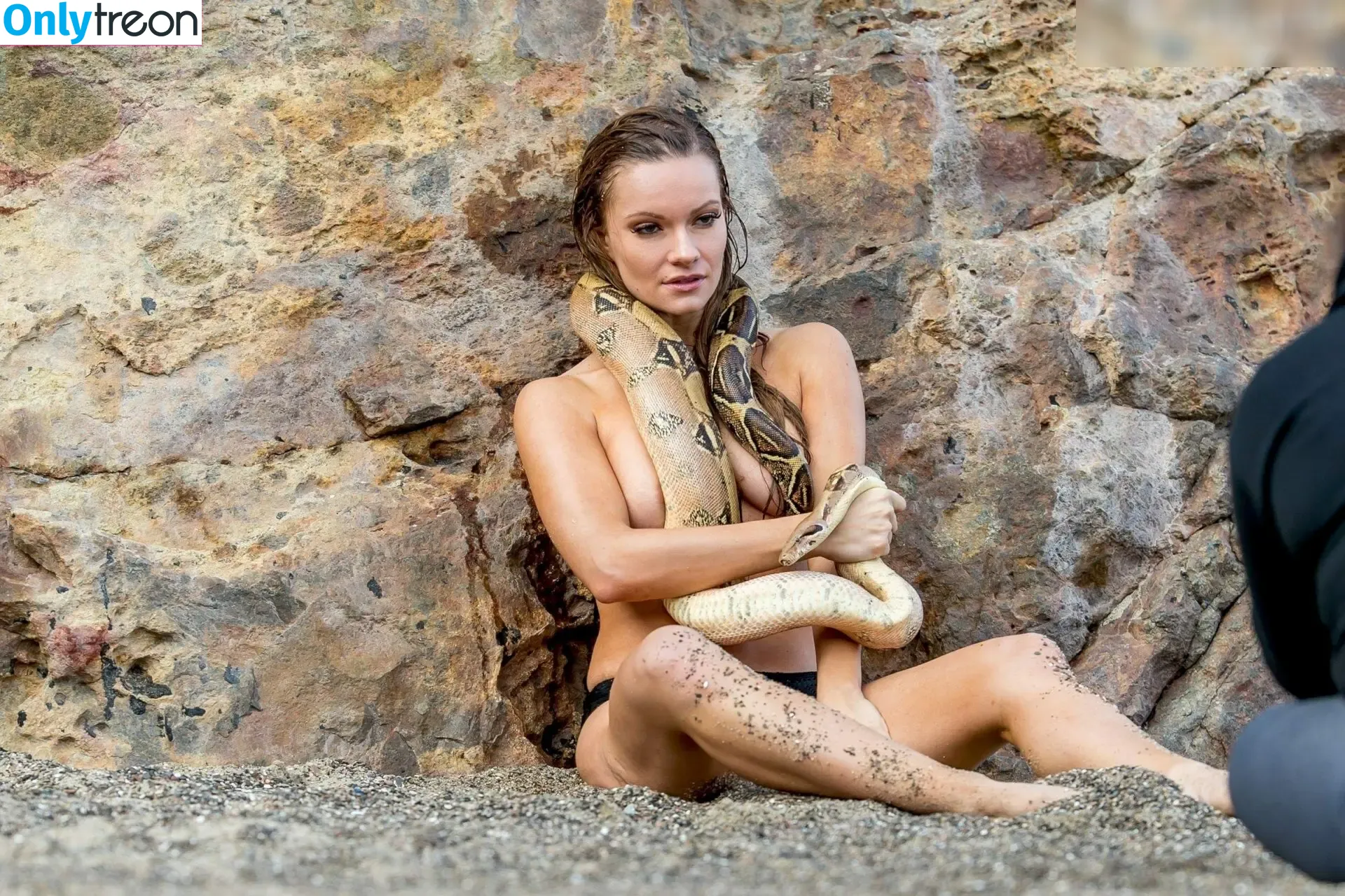 Caitlin O'Connor nude photo #0036 (Caitlin O'Connor)