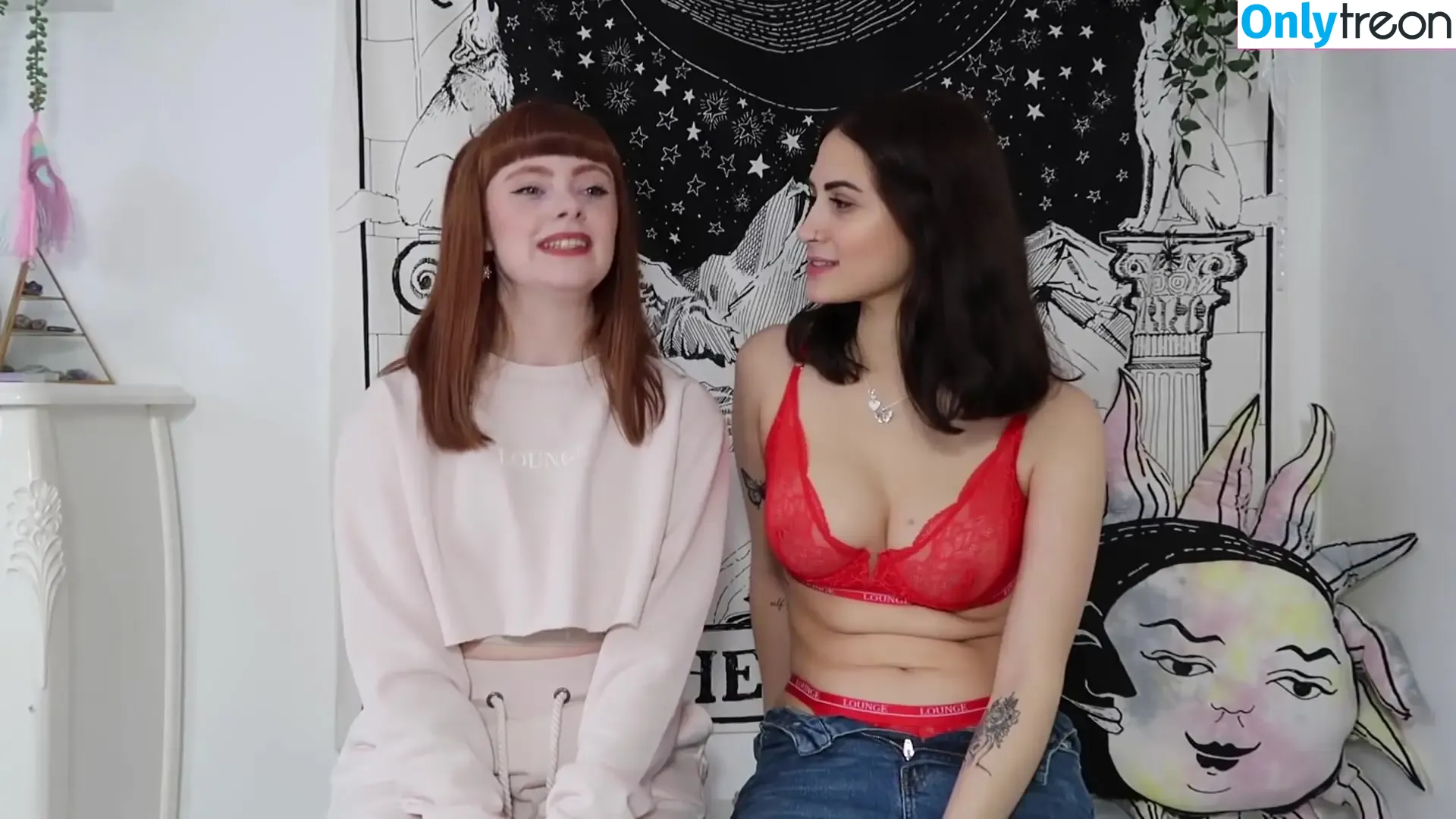 Caitlinandleahh nude photo #0013 (Caitlin And Leah)