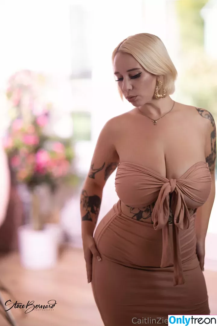 caitlinzielinskifree nude photo #0167 (caitlinzielinski)