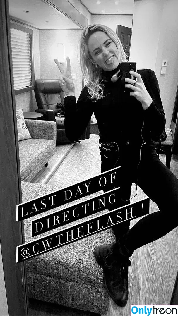 Caity Lotz голая photo #0182 (caitylotz)