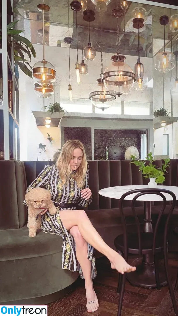 Caity Lotz nude photo #0183 (caitylotz)