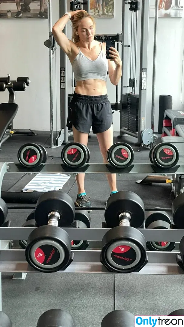 Caity Lotz nude photo #0190 (caitylotz)