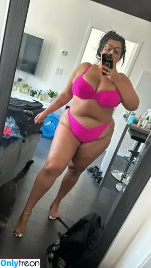 Calista Diamandis / GreekGoddess6ix / curvy.calista / greekgoddess416 nude photo #0021