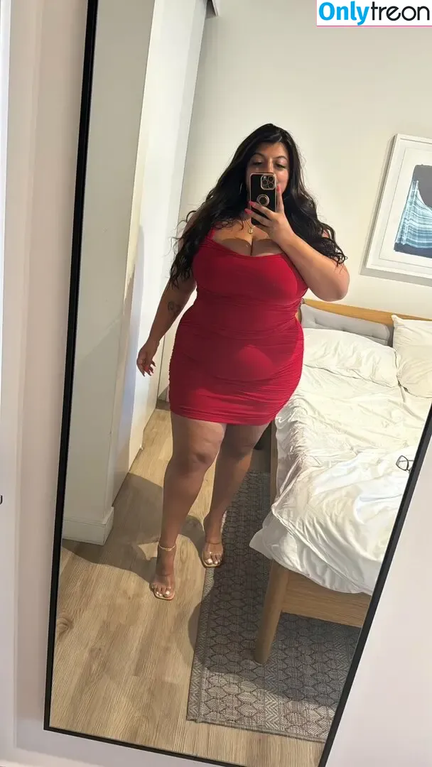 Calista Diamandis nude photo #0016 (GreekGoddess6ix / curvy.calista / greekgoddess416)