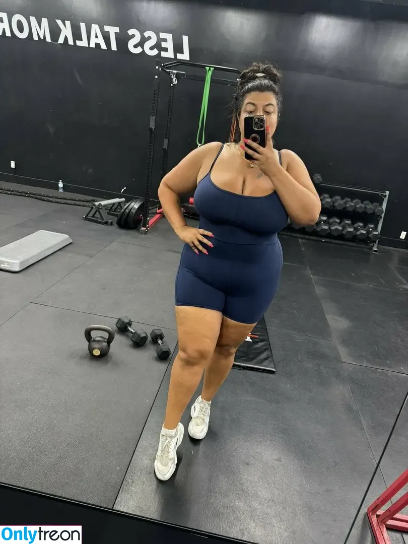 Calista Diamandis nude photo #0018 (GreekGoddess6ix / curvy.calista / greekgoddess416)